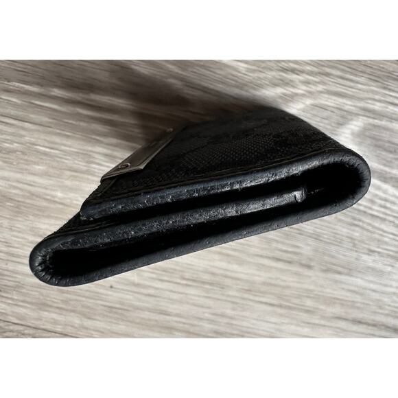 Gucci Black GG Canvas and Leather Trifold Key Holder (6 Keys) - Picture 10 of 15